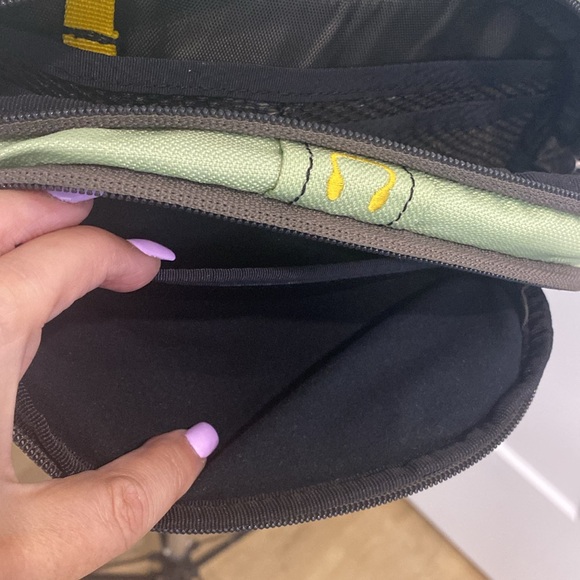 Mountainsmith Vibe II Recycled Lumbar Pack / belted Waist Bag - Picture 8 of 10